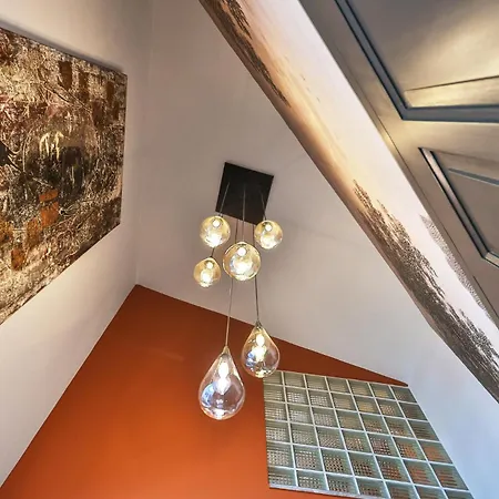 Newly Renovated By The カルカン